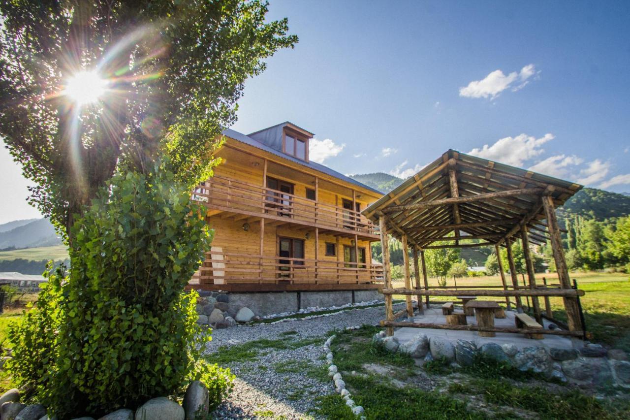 Guesthouse Gio Kashveti Экстерьер фото